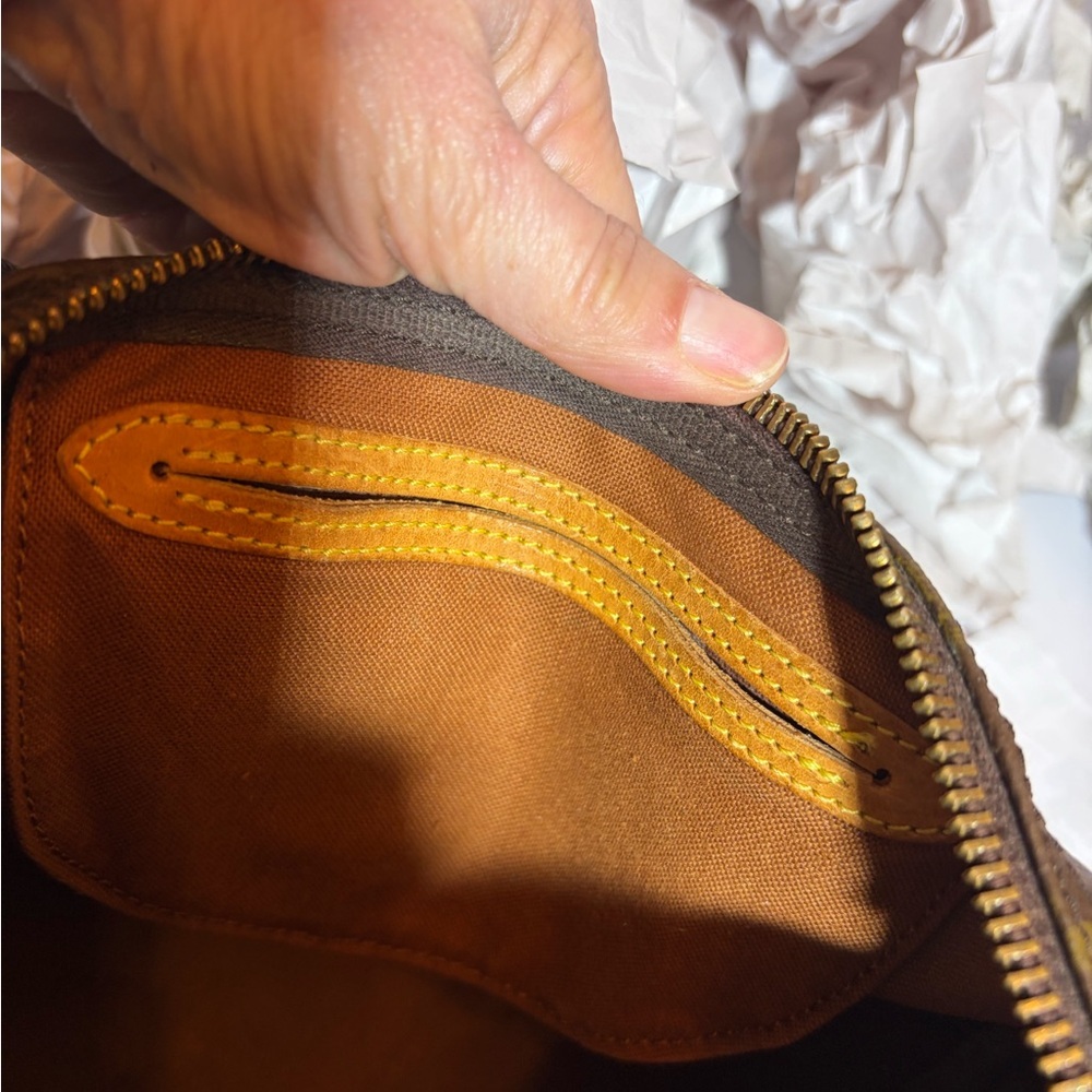 Louis Vuitton Vintage Speedy 25 - Picture 10 of 11